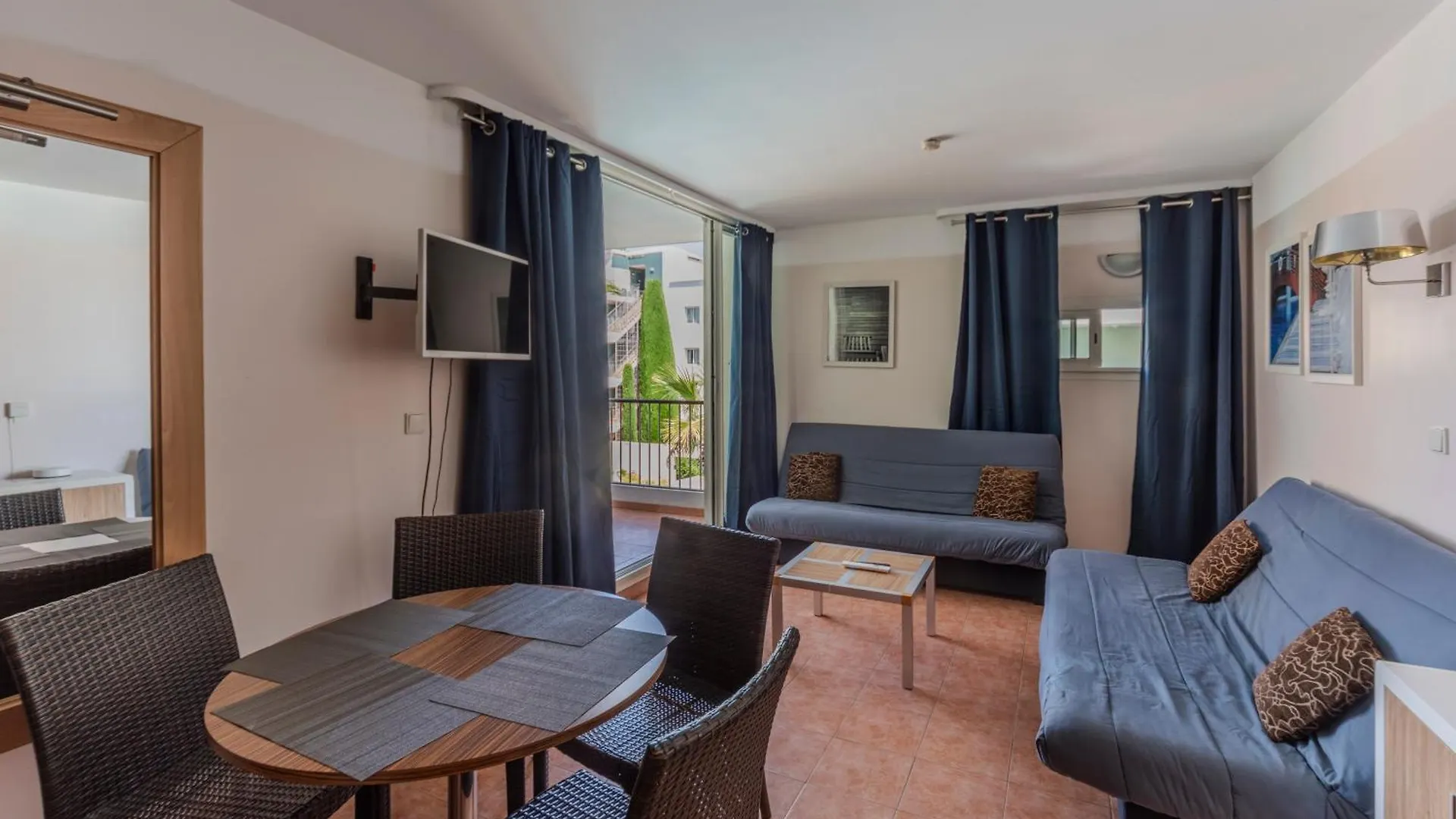 Mistral-Rare 6 Pers, Parking, Wifi, ,Clim, Piscines Apartment Antibes